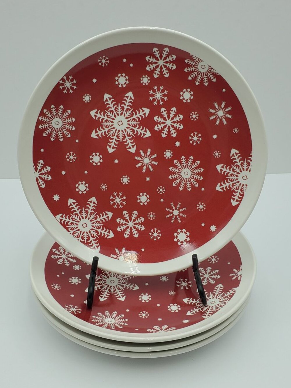 Eddie Bauer Snowflake Salad Dessert Plates Red Plates with White Snowflakes